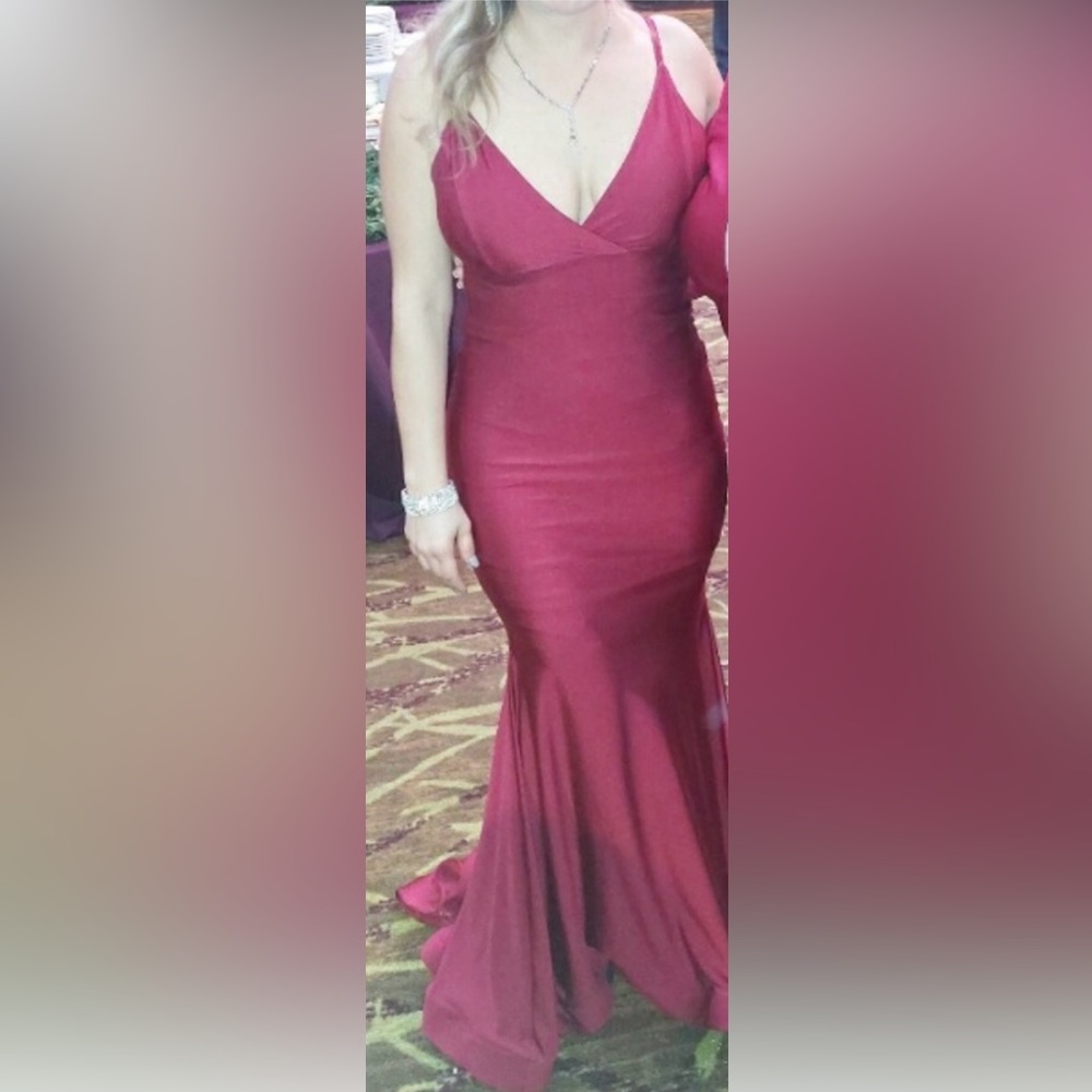 Jessica Angel dress size 2
Excellent condition